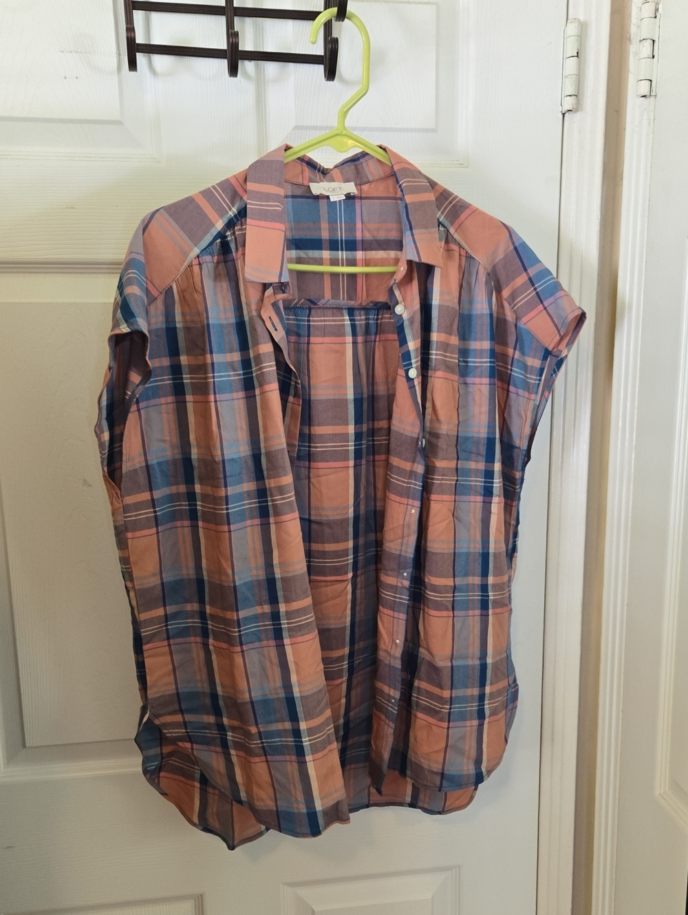 LOFT Short-Sleeve Plaid Button-Down in Peach and Blue